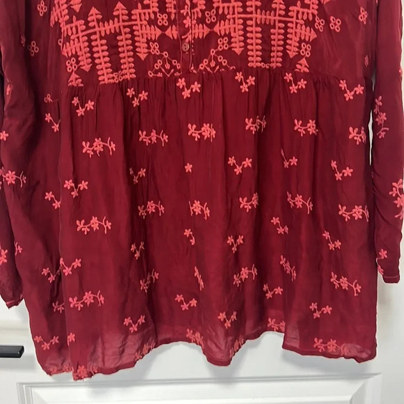 Johnny Was Women’s Burgundy Embroidered Long Sleeve Relaxed Top size XS - Picture 6 of 11
